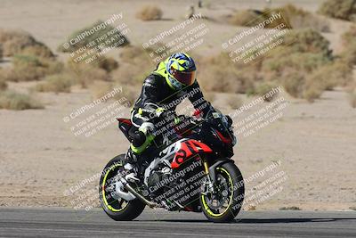 media/Oct-30-2025-Racers Edge (Thu) [[dabbdaf680]]/3-B Group/Session 2 (Bowl Exit)/